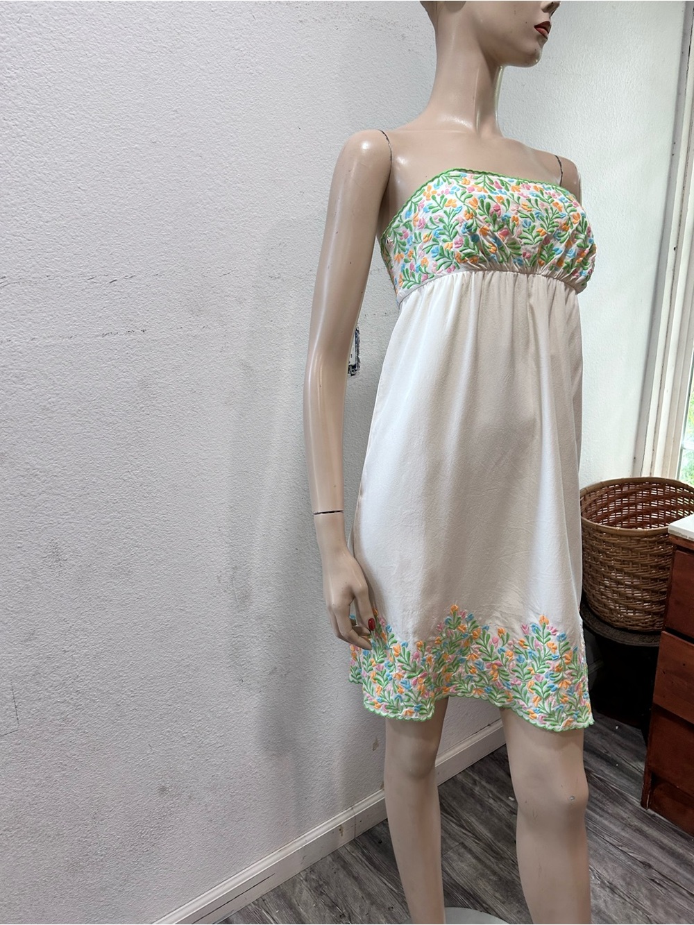 Shoshanna White Strapless Embroidered Floral Sundress